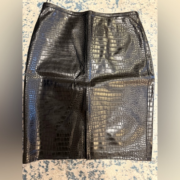 J. Crew Dresses & Skirts - J. Crew Black Croc-Textured Pencil Skirt